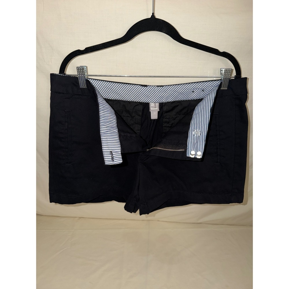 JCP Womens Black Chino Shorts Size 12 Flat Front Striped Waistband Lining